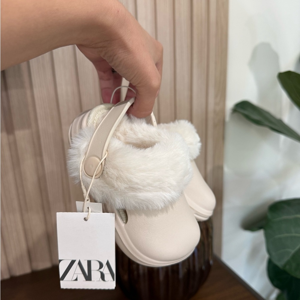 Zara Ivory Baby Shoes with Plush Lining